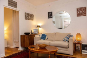 Bondi local garden living 5 mins walk to beach, Sydney